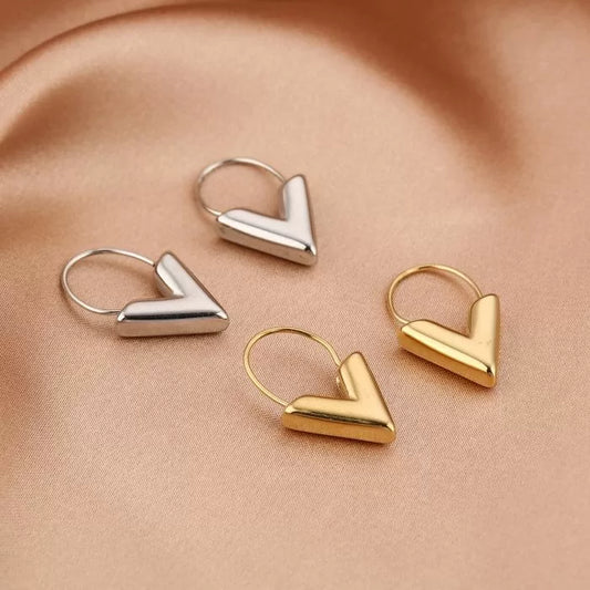 V Earring (BESTSELLER)