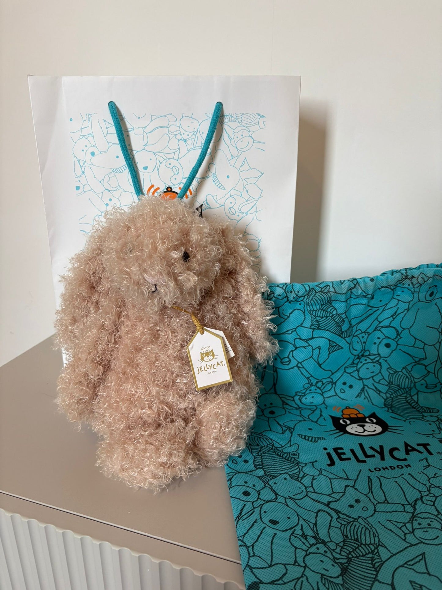 Jellycast Bashful Luxe Bunny Curly