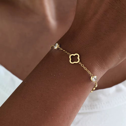 Shiny Clover Bracelet