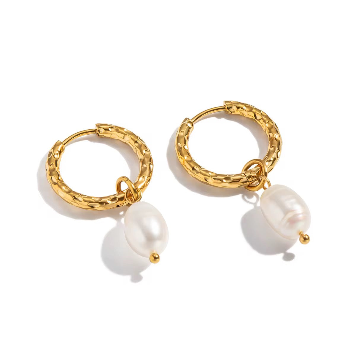 Atelier Pearl Hoops (Echte Parels)